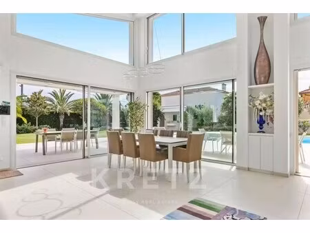 maison de luxe à vendre à saint-cyr-sur-mer : 3 200 000 € | 371m²