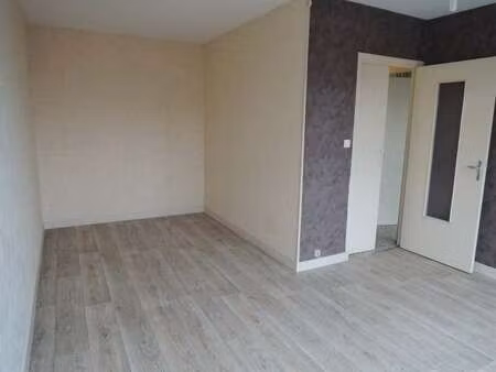 location appartement t1 à hérouville-saint-clair (14200) : à louer t1 / 31m² hérouville-sa