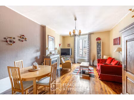 appartement ancien en plein centre avec jardin  caves et grenier