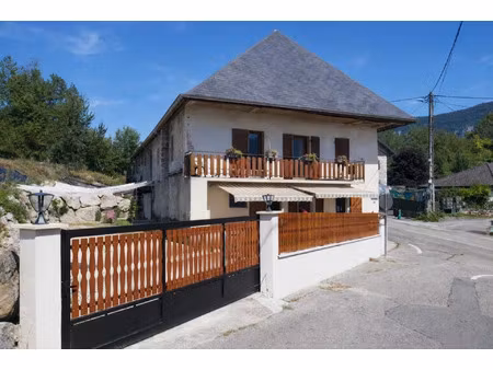 vente maison 4 pièces 130 m² saint-ours (73410)