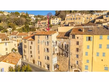 maison de village à rénover  très jolie vue