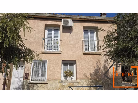 maison de village avec garage