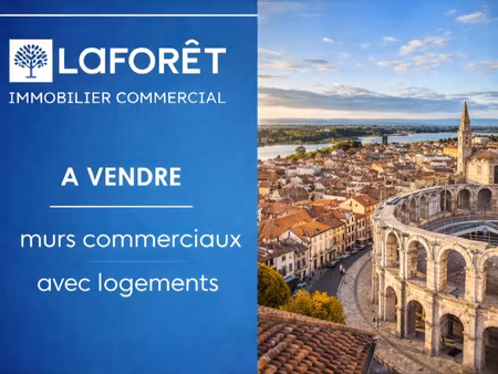 a vendre immeuble avec local et studios arles 180 m2