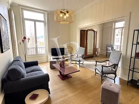 location meublée appartement 3 pièces 113 m² à le puy-en-velay (43000)  905 €