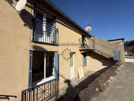 location  appartement type 4 en rez-de-chaussée avec terrass