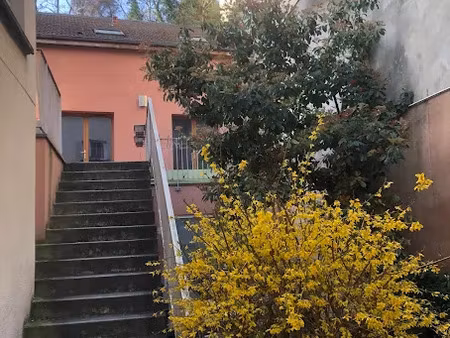 location locaux professionnels 3 pièces 67.45 m² à sevres (92310)  1 450 €