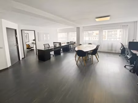 location locaux professionnels 76 m² à vincennes (94300)  3 794 €