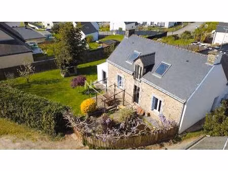 vente maison à elven (56250) : à vendre / 148m² elven