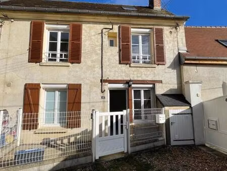 a louer centre ville de meru proche gare et commerces