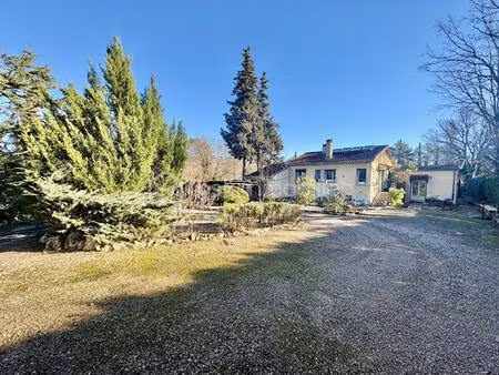 maison traditionnelle de 105 m² à tourrettes
