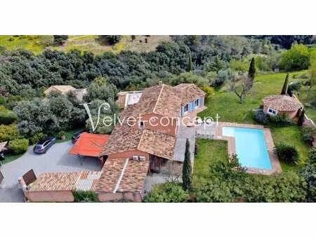 cagnes/mer - villa de 192 m² - 5 chambres au calme avec piscine