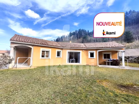 maison de plain-pied avec 4 chambres