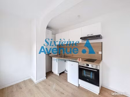 studio 1 pièce 26 m²