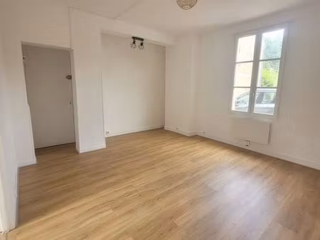 studio asnières sur oise