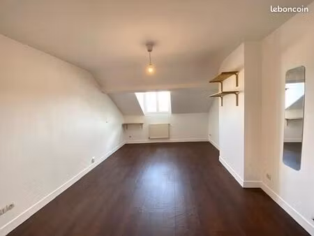 studio 1 pièce 26 m²