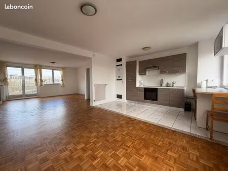 à vendre – bel appartement t3 avec garage et cave en plein cœur de valenciennes