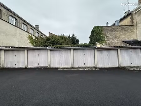 parking/box 14 m² reims