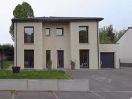 pavillon 5 pièces 132 m²