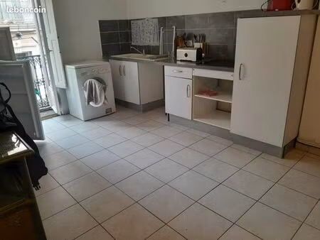 grand studio meublé