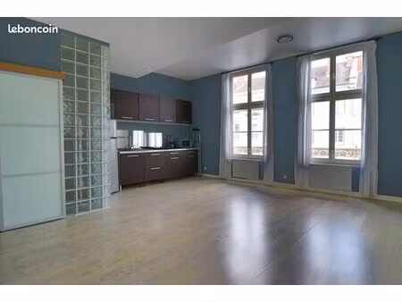 studio 1 pièce 36 m²