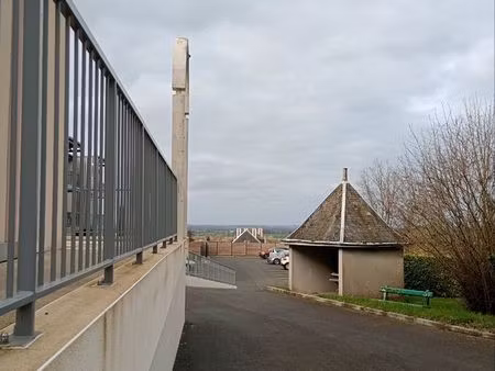 bonjour je suis actuellement en cdi je recherche un logement en urgence t2