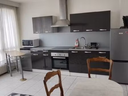 f2 meublé cuisine et sde équipés proche gare