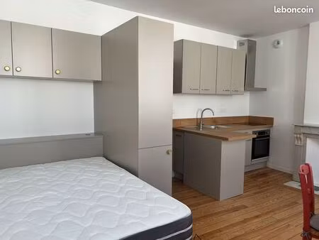 ? studio meublé 25 m² – refait à neuf – centre-ville – 490 charges comprises