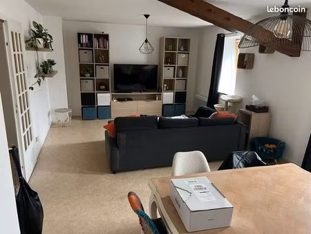 appartement en comble dans immeuble ancien