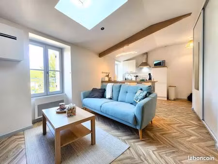 t1 meublé neuf floral-chic – climatisé