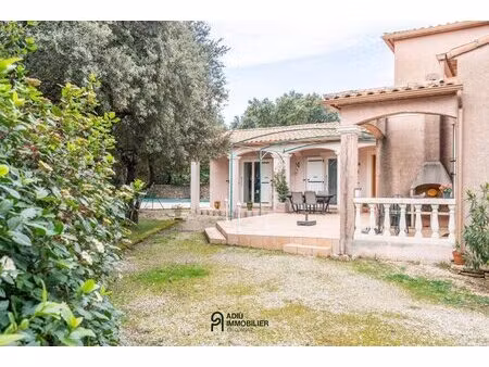 maison avec piscine  suite parentale et double garage sur terrain de 2 200 m² – à 3 km...