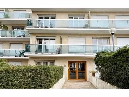 location appartement  m² t-3 à beaumont-sur-oise  1 110 €