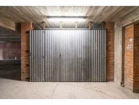 garage a vendre près la digue à saint-idesbald!