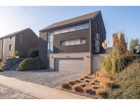 superbe villa contemporaine construite en 2017