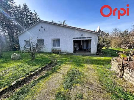 vente maison à poiroux (85440) : à vendre / 96m² poiroux