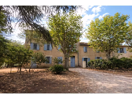 aix les milles - appartement type 3 en rez de jardin