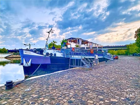 péniche de 200 m2 à vendre habitation & activité événement