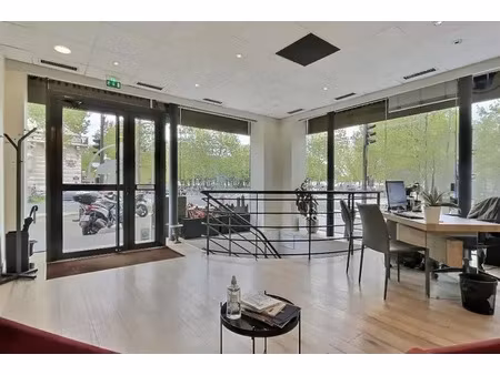 location bureaux paris 75007