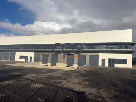 a louer - le blanc mesnil - 3 cellules disponibles dans bâtimen