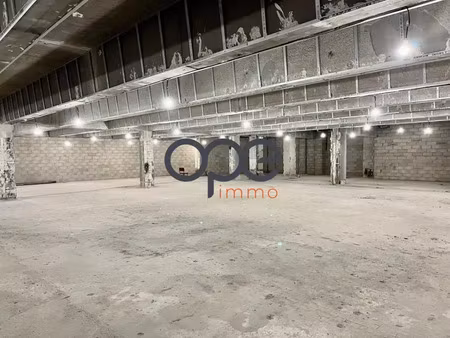 a louer - aubervilliers - local commercial de 647.10m² de plein