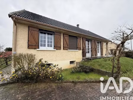 maison à trévol (03460)