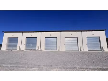 local commercial a louer