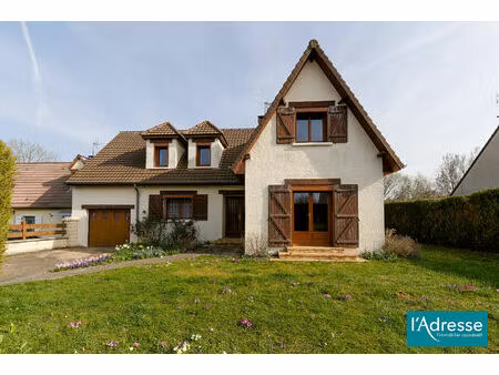 vente maison 6 pièces  125.00m²  neufchâtel
