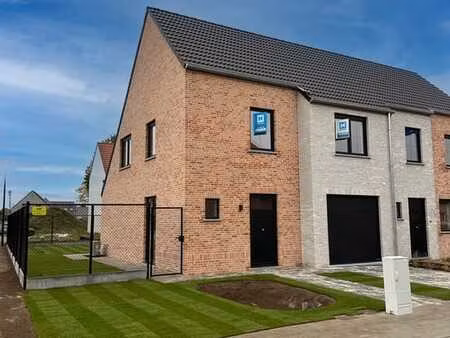 volledig afgewerkte woning met 3 slaapkamers in waardamme