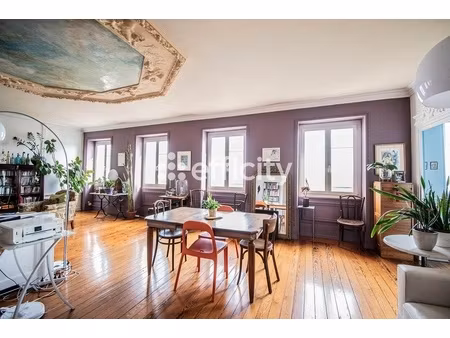 appartement 5 pièces - 150 m²