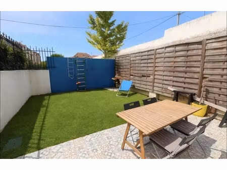 maison 1 pièce - 96 m²