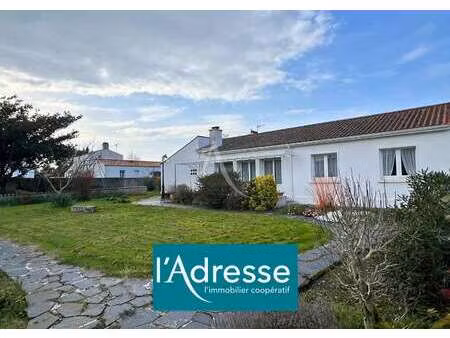 vente maison à beauvoir-sur-mer (85230) : à vendre / 223m² beauvoir-sur-mer