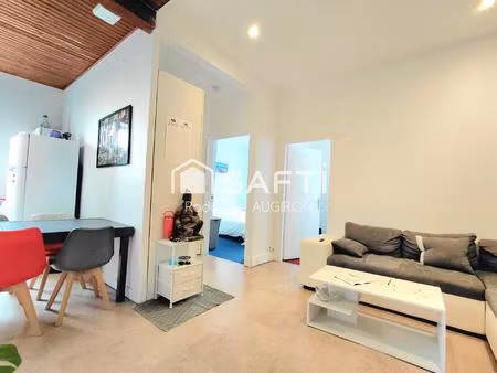 immeuble restauré à deux pas du port et du marché