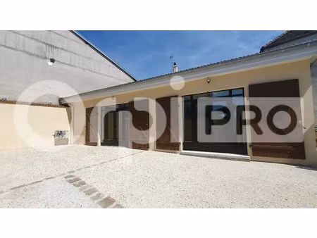 local commercial a louer