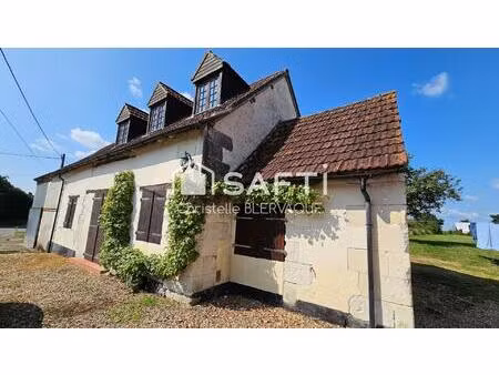 deux maisons de vacances indépendantes sur un grand terrain  prêtes à accueillir famille  