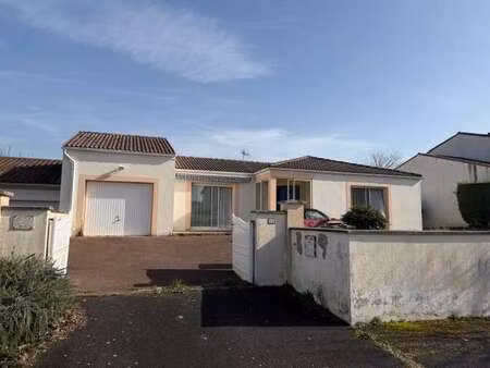 vente maison à chauray (79180) : à vendre / 140m² chauray